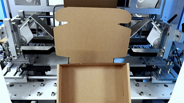 Pizza Box Folding Machine - Packaging Machine - 17